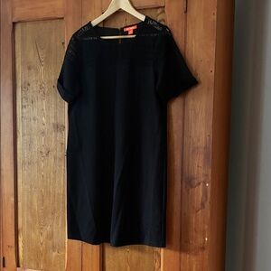 10/25$ 🧁 Black Dress